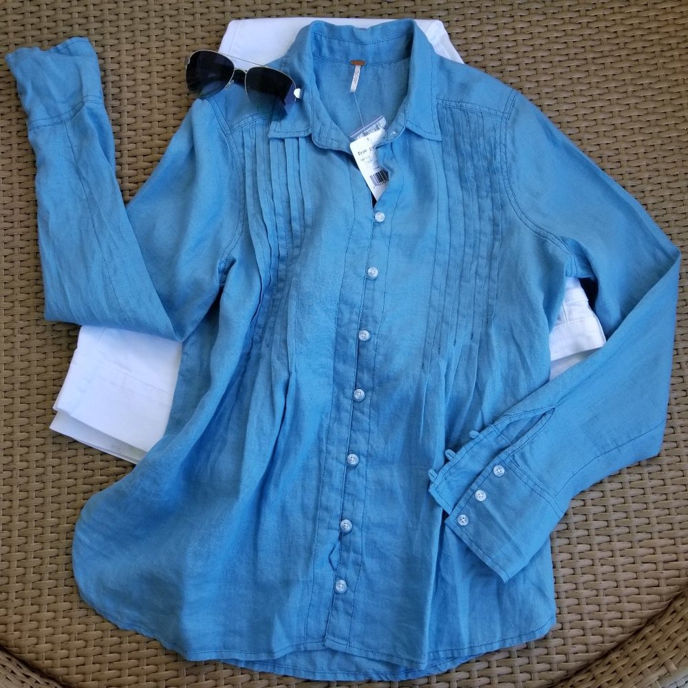 NEW  NWT FREE PEOPLE Loose 100% Linen Top shirt blue